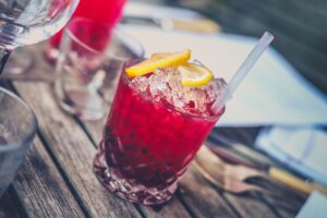 Read more about the article Rapid Alcohol Infusion: How to Use Fastgas for Instant Cocktails and Bitters